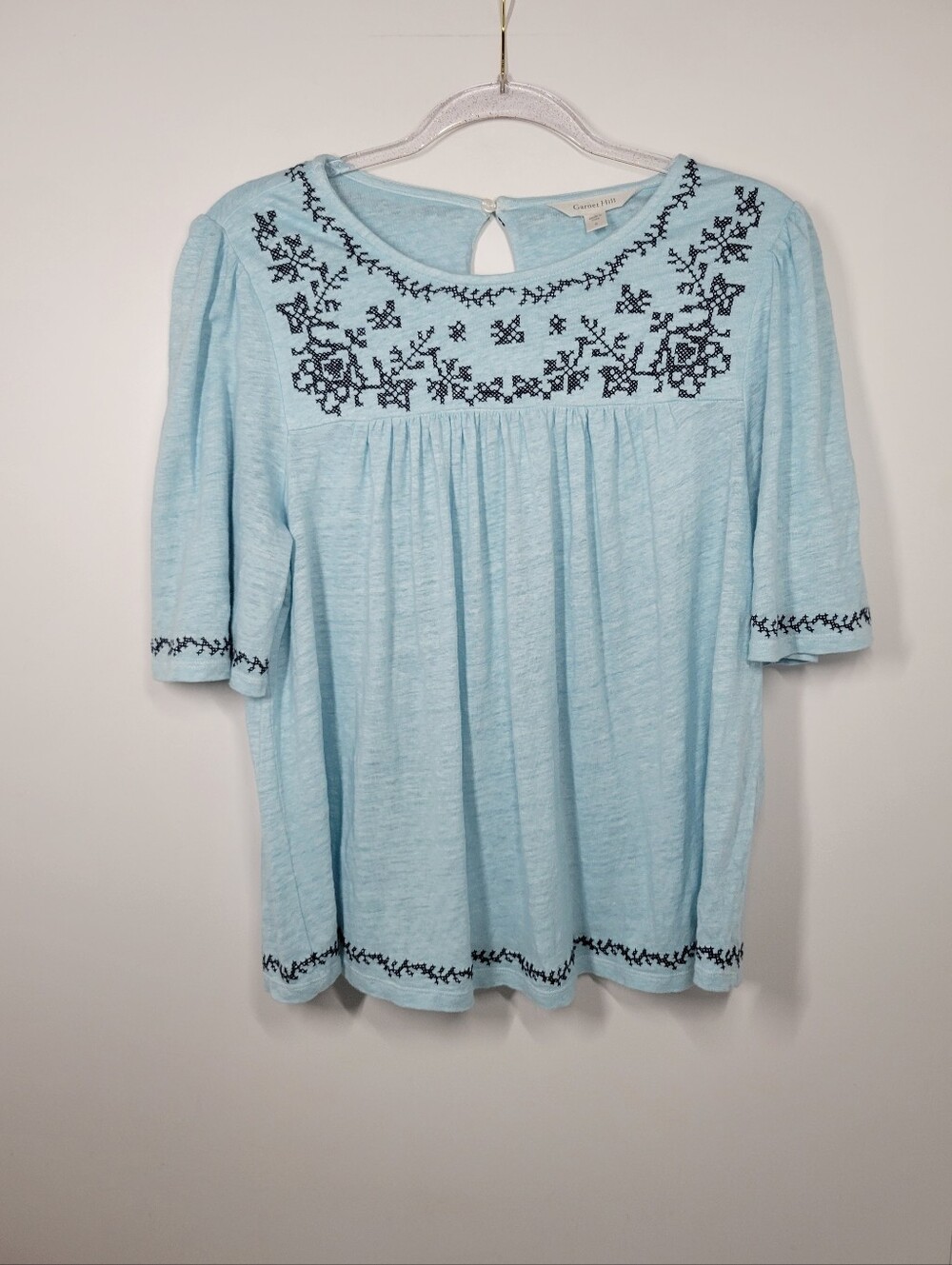 Garnet Hill Folkloric Light Blue 100% Organic Linen Embroidered S-sleeve Top S